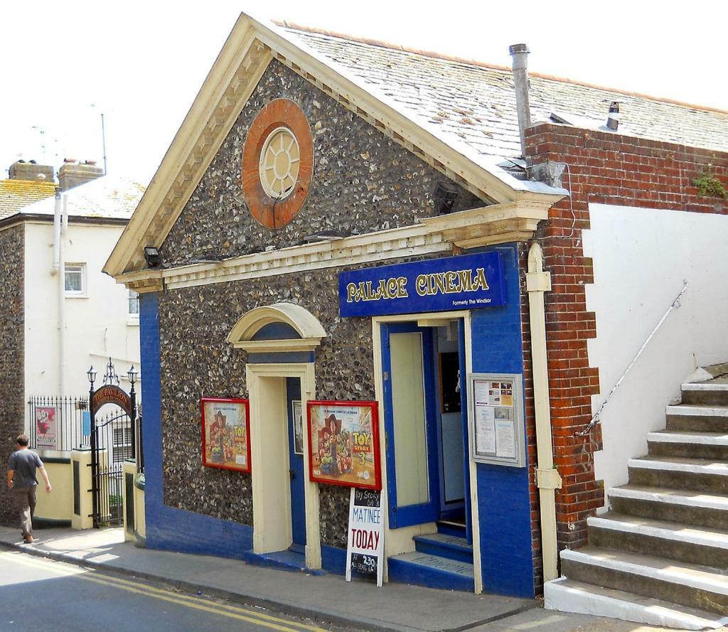 Sea Song Cottage Бродстеърс Екстериор снимка